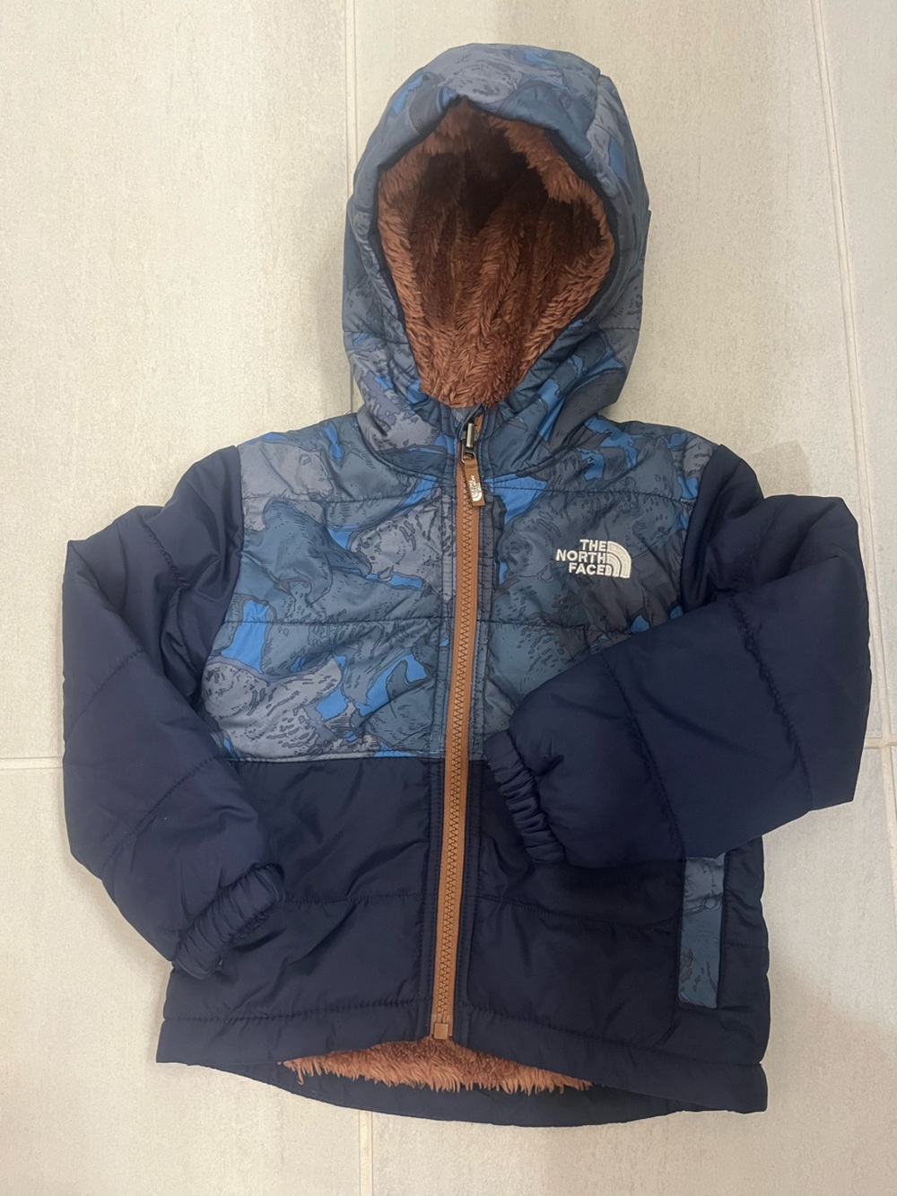 The North Face Toddler Reversible Mount Chimbo Full-Zip Hooded Jacket 2T